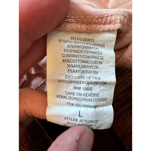 Jolt Junior's Crochet Shoulder Twist-Front Tee Shirt Top Size Large - Picture 11 of 14